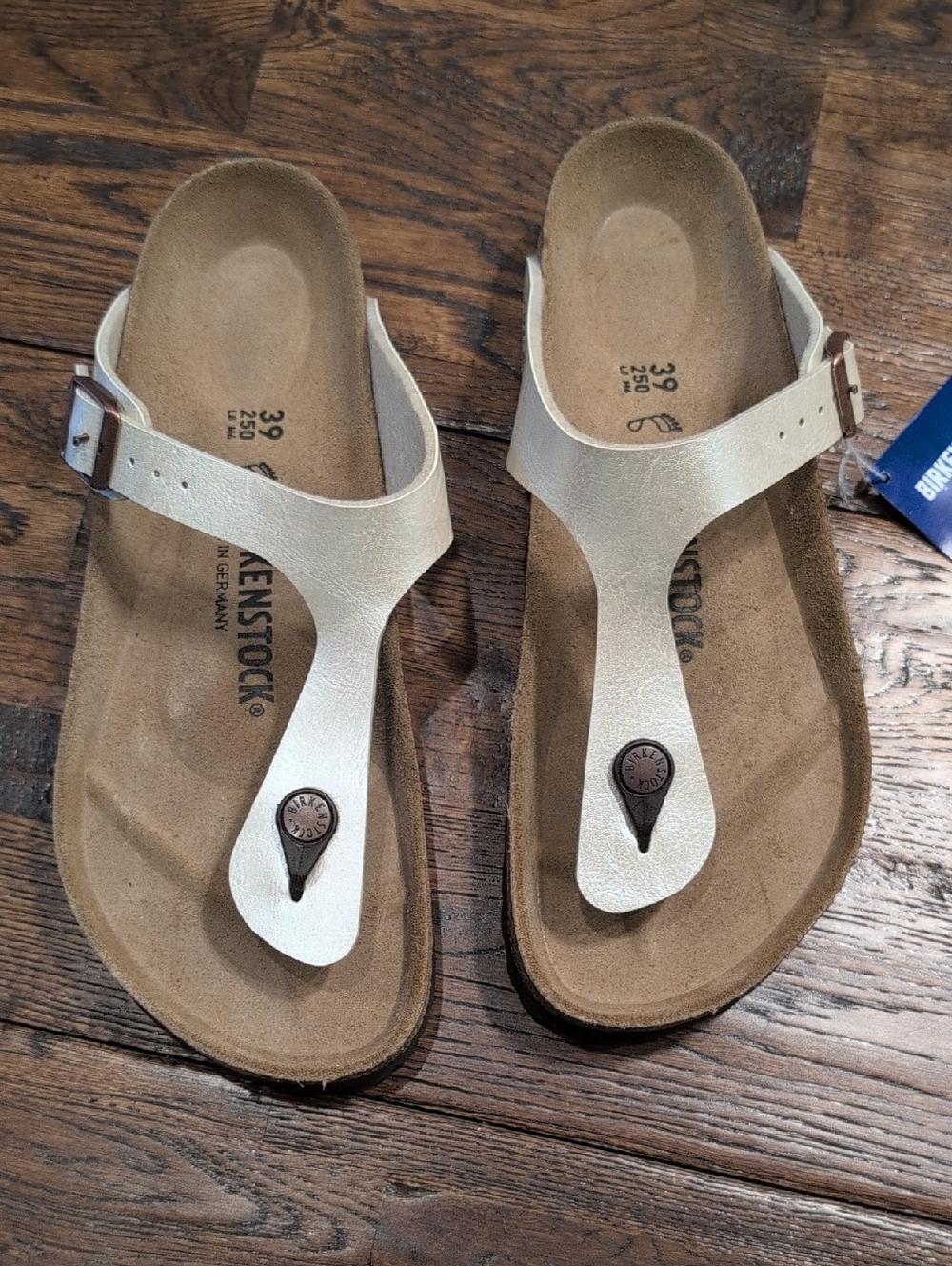 NWT - Gizeh Birkenstock (Graceful Pearl White - Sz 39)